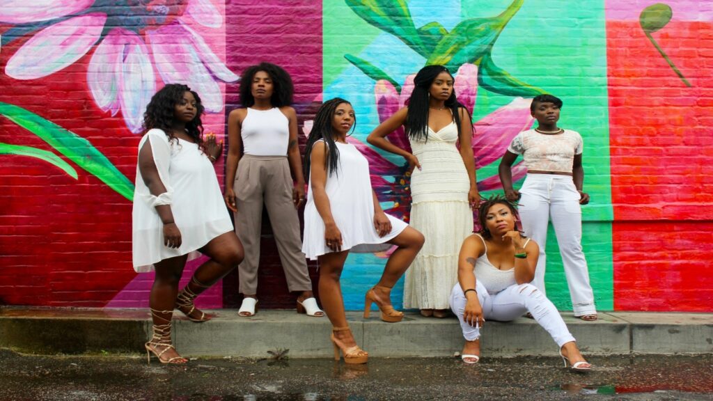 10 Timeless Fashion Trends That Never Go Out of Style